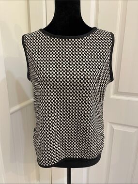 Max Studio Black and White Geometric Knit Top Size S